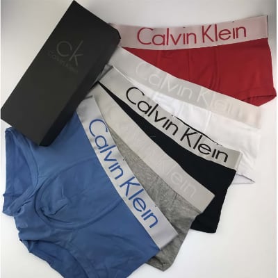 Кейс: Трусы Calvin Klein (139 749 руб.)